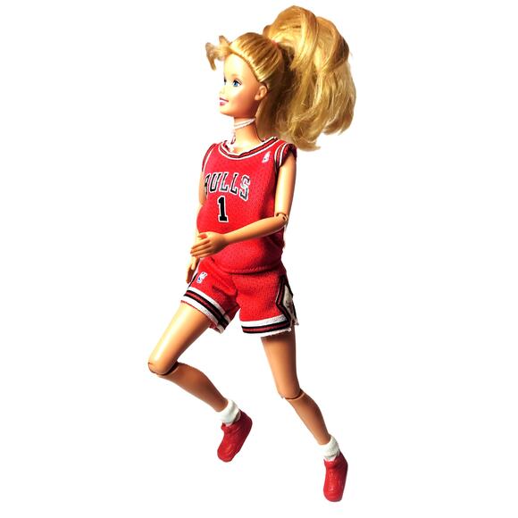 1998 NBA Chicago Bulls Basketball Barbie Mattel No. 20692 - Picture 2 of 9